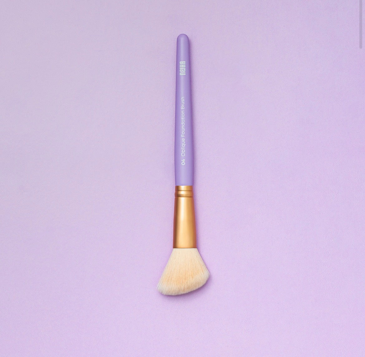 04 Oblique Foundation Brush – Pennello Fondotinta Obliquo