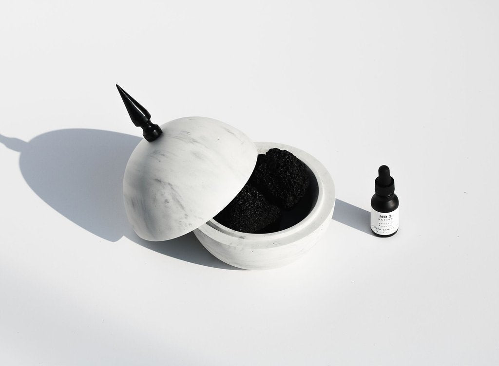Photo/Genics.co Concrete Dome Diffuser No. 3 Sativa